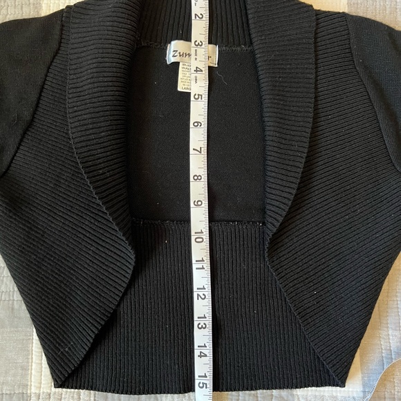 Zummer Shrug Sweater - Picture 5 of 6